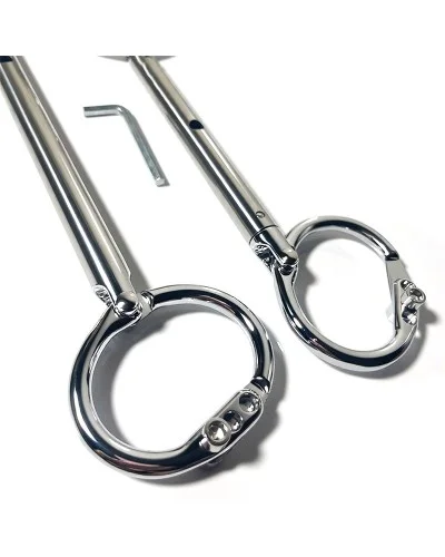 Barre avec Menottes Fariwik 45cm sextoys et accessoires sur La Boutique du Hard